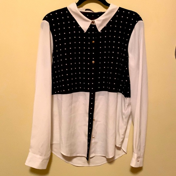 Ivanka Trump sizeL polyest silk black and white yoke long sleeves gold buttons - Picture 2 of 4